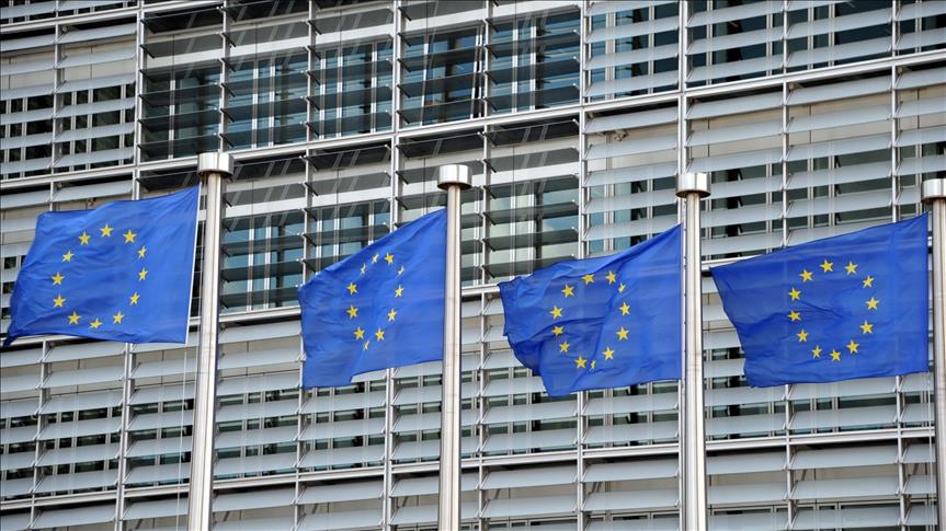 EU extends sanctions against Russia