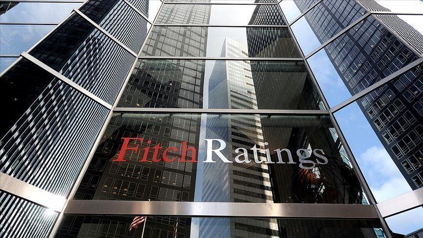 Fitch reduces oil price forecast due to higher supply