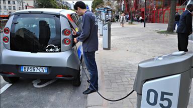 Total buys electric vehicle charge network in London