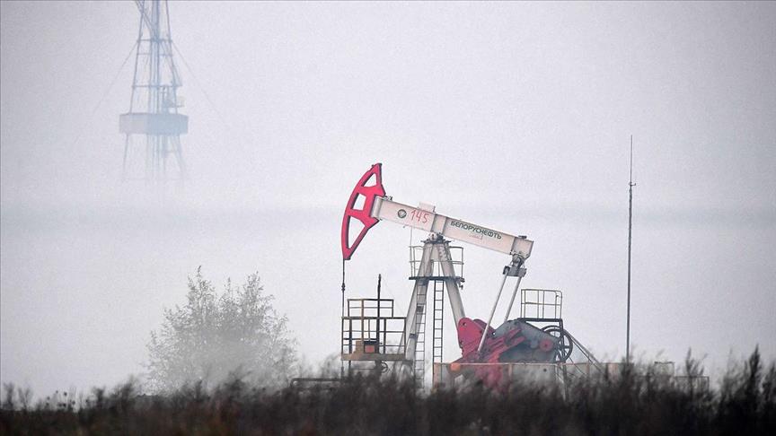 Oil prices down nearly 2% for week ending April 23