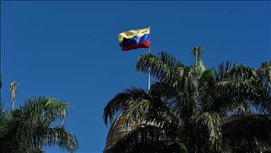 ANALYSIS - Venezuela draws on Bloomberg’s clout in bid to gain investments