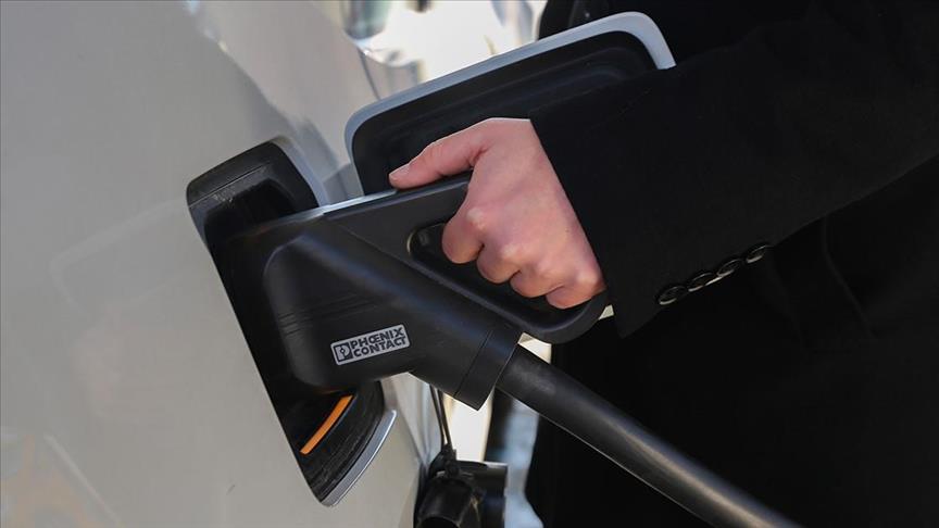 Turkiye adopts regulation on electric car charging stations