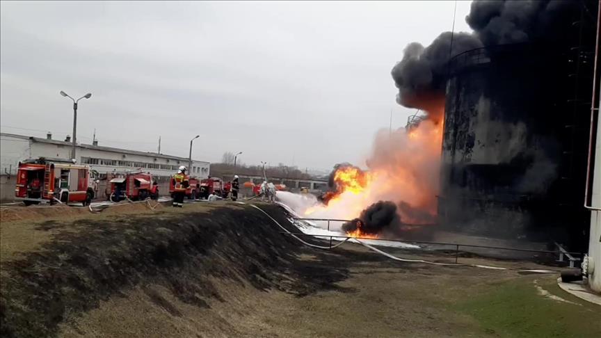 Russia says Ukrainian helicopters hit oil refinery