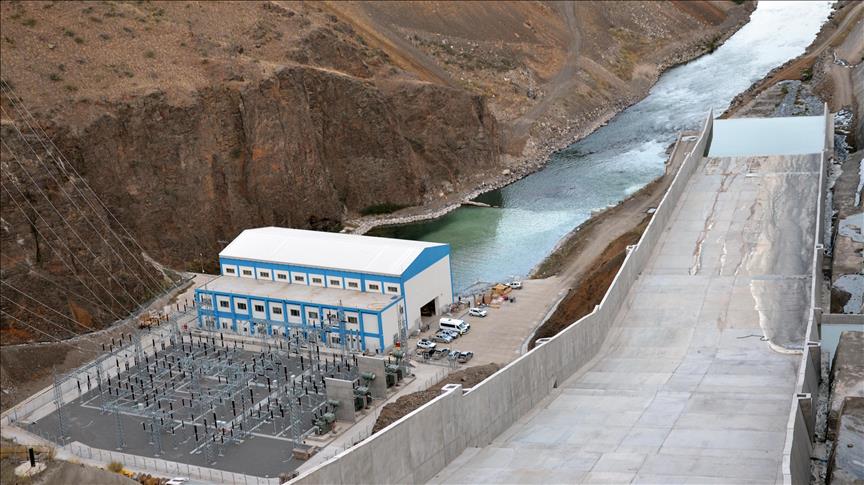 Spot market electricity prices for Monday, April 25