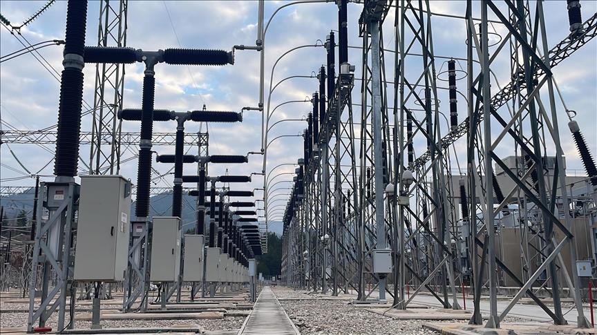 Spot market electricity prices for Sunday, Oct. 2