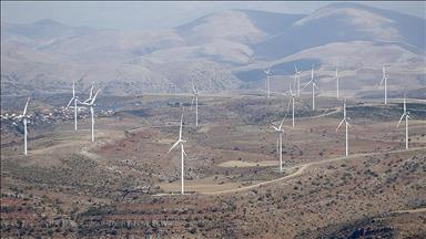 Turkiye's daily wind power generation hits all time high on Monday