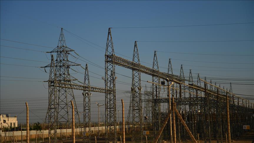 Spot market electricity prices for Monday, Feb. 6