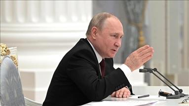 Putin approves Rosbank's purchase of Russian companies from Societe Generale
