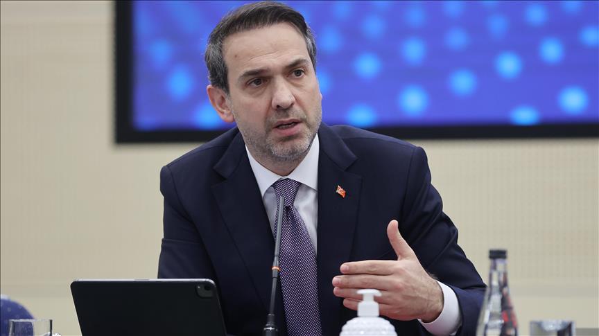 Enerji ve Tabii Kaynaklar Bakanı Bayraktar, OSBÜK Genişletilmiş Yönetim Kurulu Toplantısı'nda konuştu: