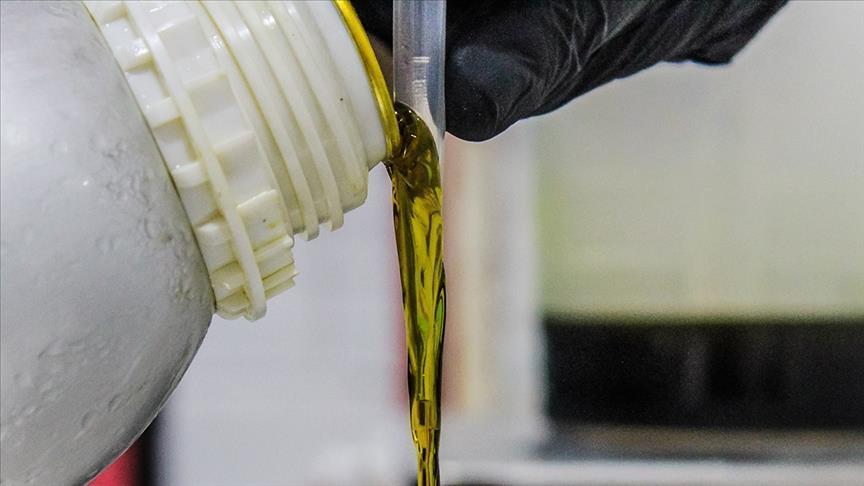Türkiye'nin petrol ithalat谋 geçen y谋l kas谋mda yüzde 4,7 artt谋