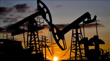 Oil prices fall amid uncertainties in Fed's future rate-cutting schedule