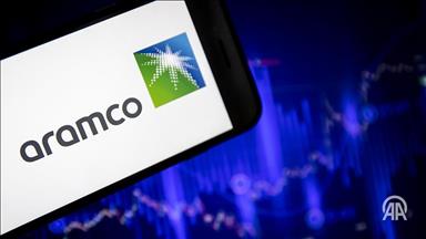 Saudi Arabia to hold approximately $12B share sale of oil giant Aramco