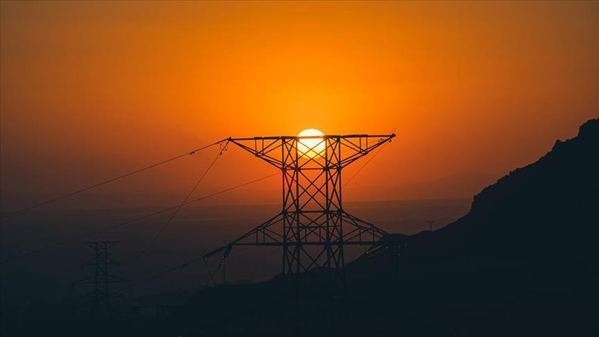 Spot market electricity prices for Monday, June 17