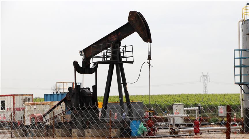 Oil up amid Fed rate cut hopes, ongoing Middle East conflicts