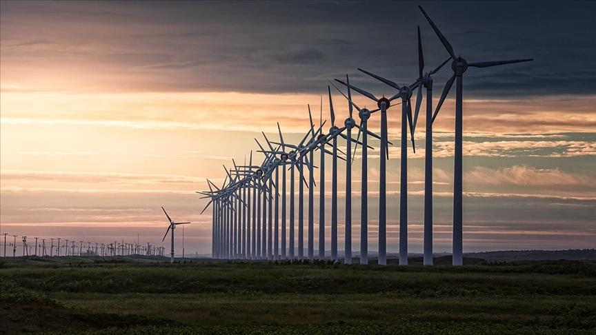 Türkiye yenilenebilir enerji yatırımlarını "süper izin" ile hızlandıracak