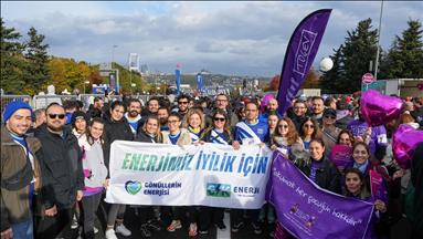 CK Enerji çalışanları, İstanbul Maratonu'nda eğitim hakkı için koştu