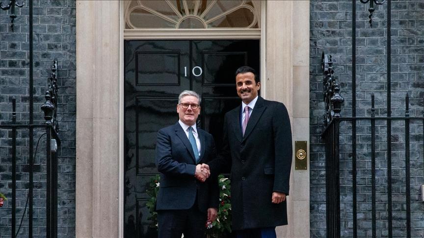 Qatari emir, UK prime minister vow to enhance 'thriving investment relationship'