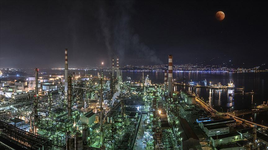ABD'nin ticari ham petrol stokları azaldı