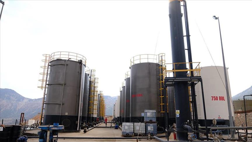 Oil prices up with fresh EU sanctions on Russia