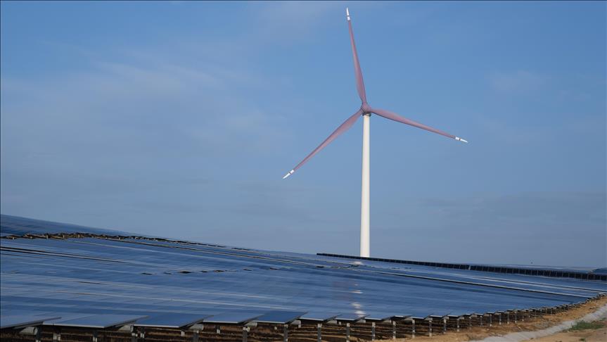 Türkiye'nin yeni projelerle 2025'te daha öngörülebilir bir enerji piyasasına sahip olması bekleniyor