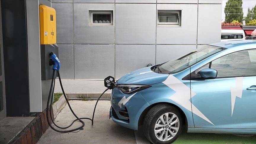 Türkiye’s registered electric vehicles soar nearly 130% in 2024