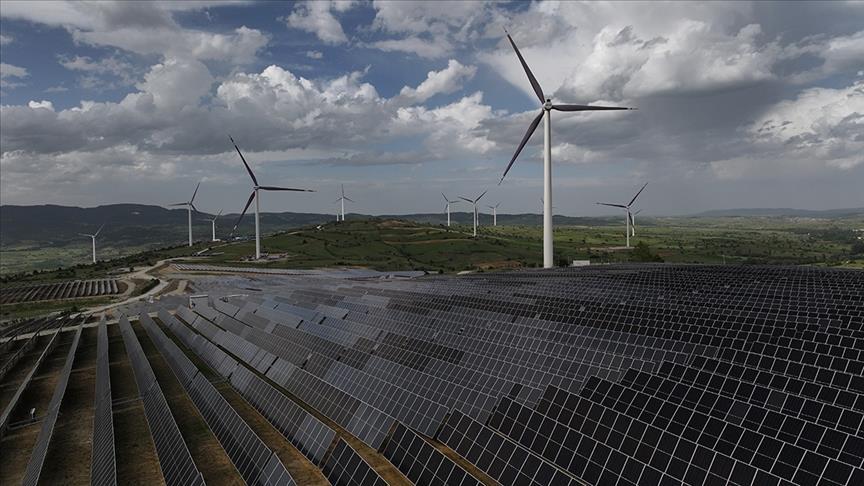 Çin'in yenilenebilir enerji kapasitesi 2024'te rekor düzeyde arttı