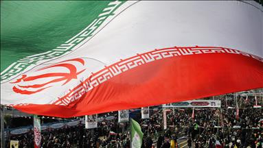 İran, devrimin 46. yılına ağır ekonomik kriz ve ABD'nin baskılarıyla giriyor