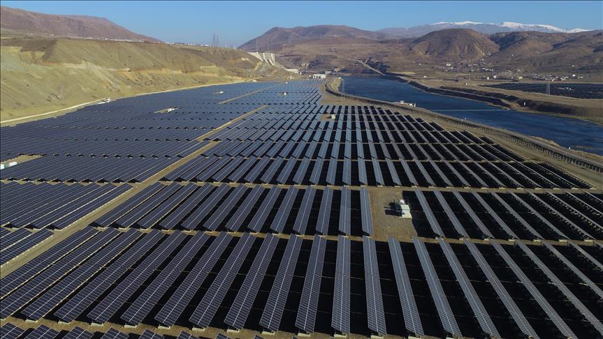 Elektrikte öz tüketim amaçlı yeni bağlantı modeli güneş enerjisi sektörünü hareketlendirecek