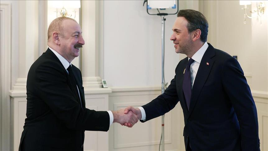 Enerji ve Tabii Kaynaklar Bakanı Bayraktar, Azerbaycan Cumhurbaşkanı Aliyev ile görüştü