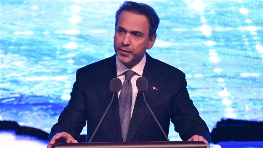 Bakan Bayraktar, 2024'te rüzgar ve güneşte rekor kapasitenin devreye alındığını bildirdi