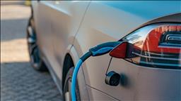 Dünyada bu yıl satılan tüm araçların dörtte birinden fazlasının elektrikli olması bekleniyor