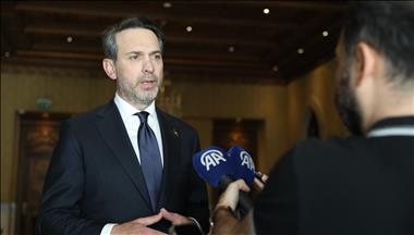 Bakan Bayraktar, Kilis'ten Halep'e doğru doğal gaz boru hattı bağlantısını bitirdiklerini söyledi: