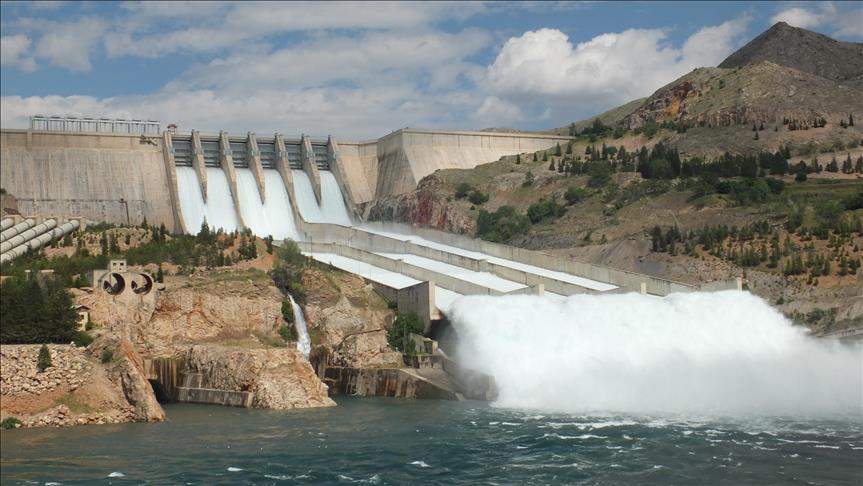 Türkiye's licensed power generation down 0.1% in March