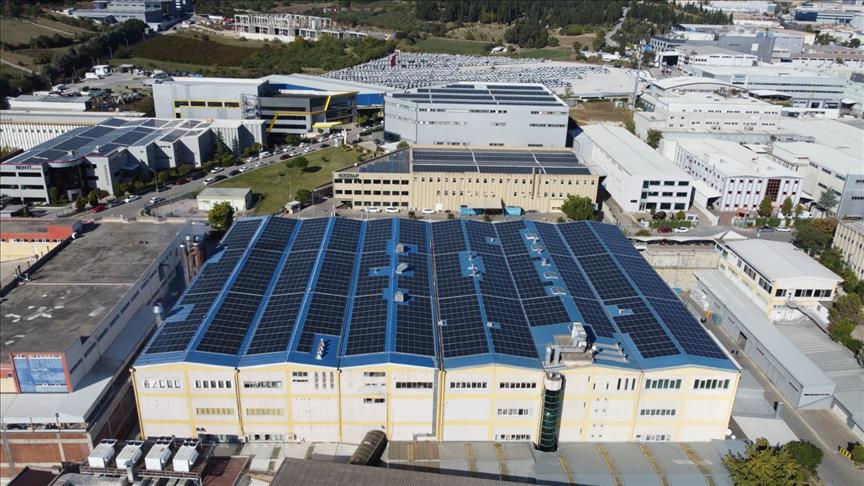 CW Enerji, Bursa'da bir firmanın çatısına GES kurulumu gerçekleştirdi