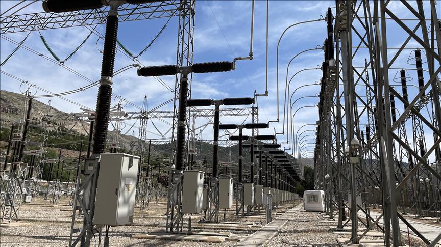 Spot market electricity prices for Sunday, June 22