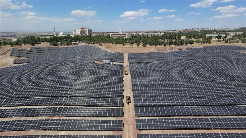 Türkiye's daily power consumption up 4% on June 24