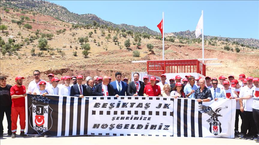 Beşiktaş U-16 Takımı, Gabar'daki petrol sahasını ziyaret etti
