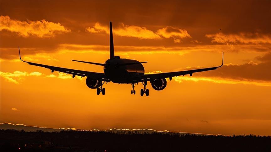 Türkiye'den kalkan uçaklar uzun hat uçuşlarında rotalarını "yeşil dönüşüme" çevirecek