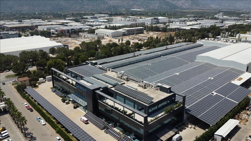 Türk firması yüksek teknolojili güneş ekipmanı üretimi için 520 milyon dolar yatırım yapacak