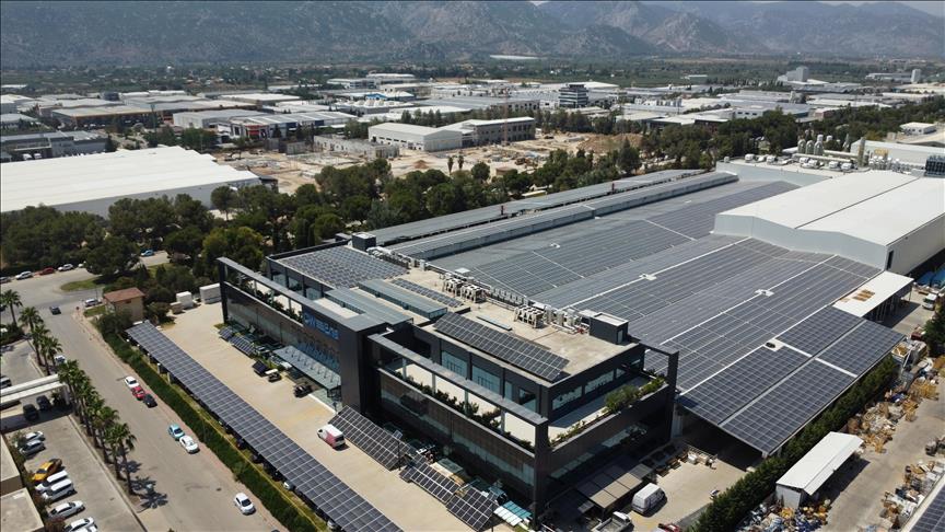 Turkish firm to invest $520 million in high-efficiency solar equipment production