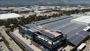 Turkish firm to invest $520 million in high-efficiency solar equipment production