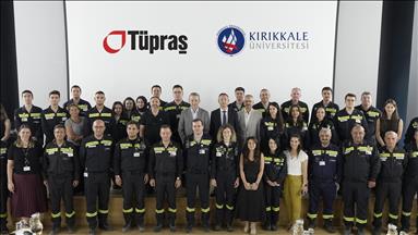 Kırıkkale Üniversitesi ve Tüpraş iş birliğiyle gerçekleşen Temel Rafinericilik Staj Programı ilk mezunlarını verdi