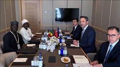 Bakan Bayraktar, Senegal Enerji, Petrol ve Madenler Bakanı ile görüştü