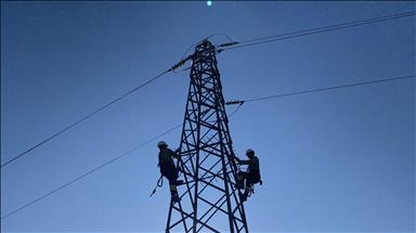 Spot market electricity prices for Tuesday, Oct. 7