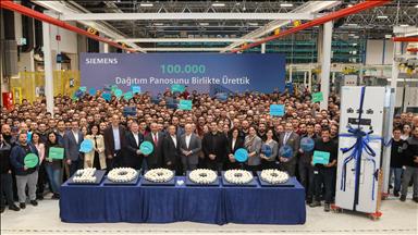Siemens Türkiye, Gebze fabrikasında 100 bininci orta gerilim panosunu üretti