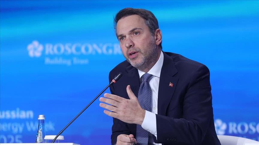 Turkish energy minister strengthens international ties at Russian Energy Week