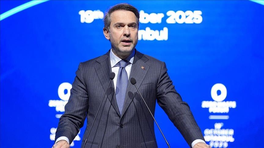 Enerji ve Tabii Kaynaklar Bakanı Bayraktar'dan 29 Ekim Cumhuriyet Bayramı mesajı: