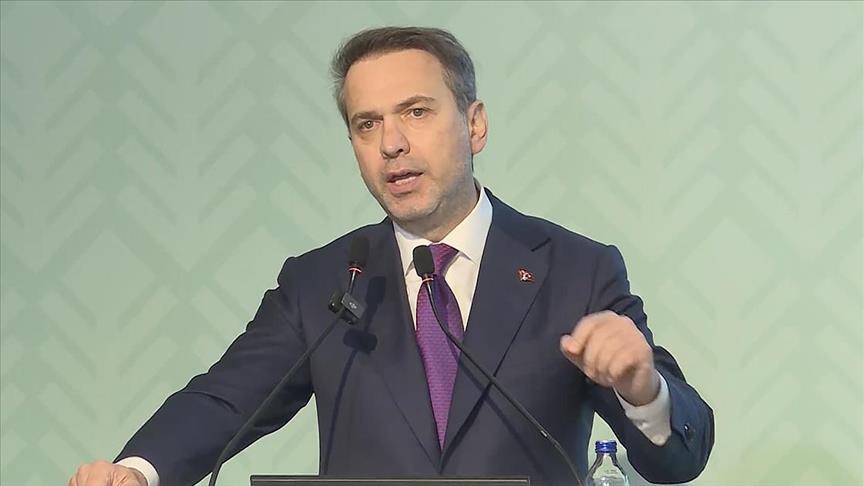 Türkiye ready to build bridges across continents, energy systems: Energy minister