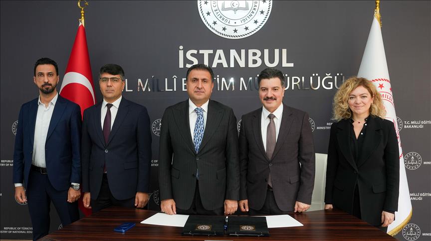 "Enerjinin Yıldızları" İstanbul'da yeni eğitim-öğretim yılına hazır