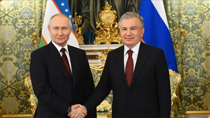 Russian, Uzbek presidents discuss energy cooperation in call